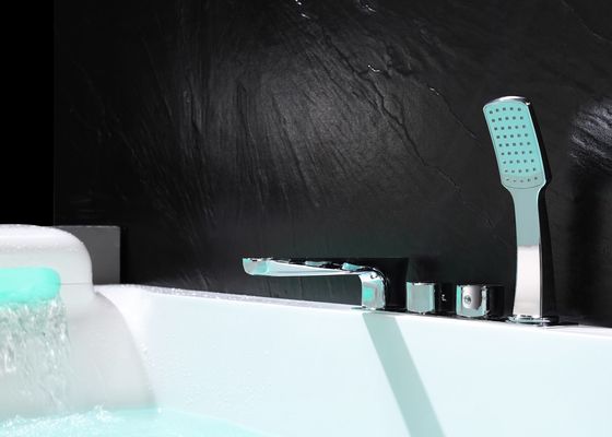 Baño de diseño moderno de 1700 mm E-8001 con controlador táctil