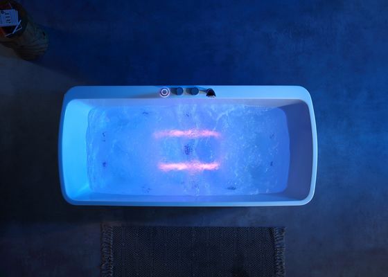 Una bañera de masaje acrílica con luz de fondo LED con bomba de masaje de 1,0 HP