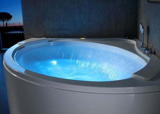 Baño de masaje de cascada circular con sistema de desbordamiento tipo U