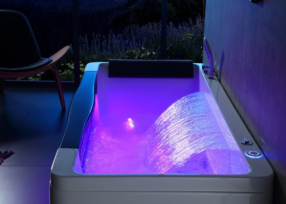 bañera de burbujas de spa para 3 personas con vidrio frontal y remojo profundo